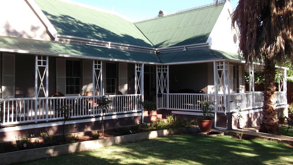 Housemartin Lodge & Self Catering De Rust Exterior photo